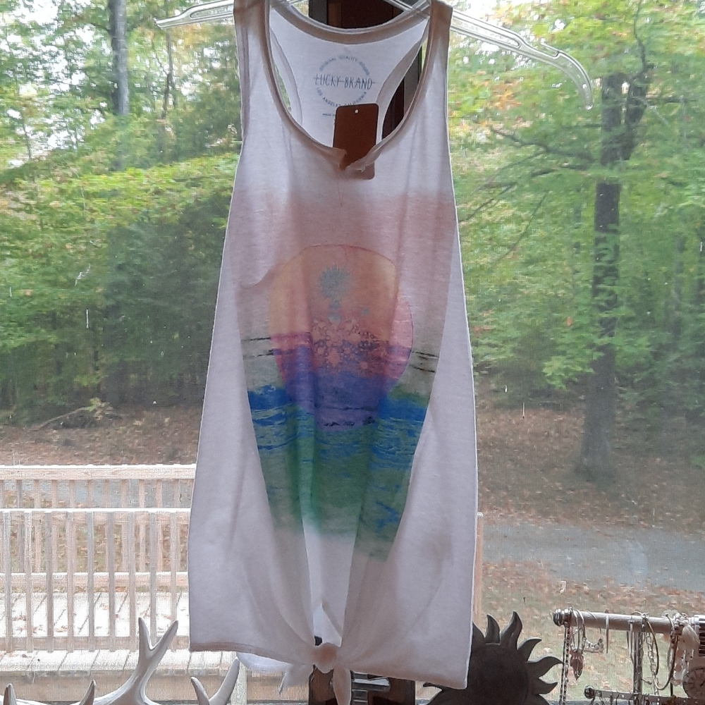 Lucky Brand size XS tee